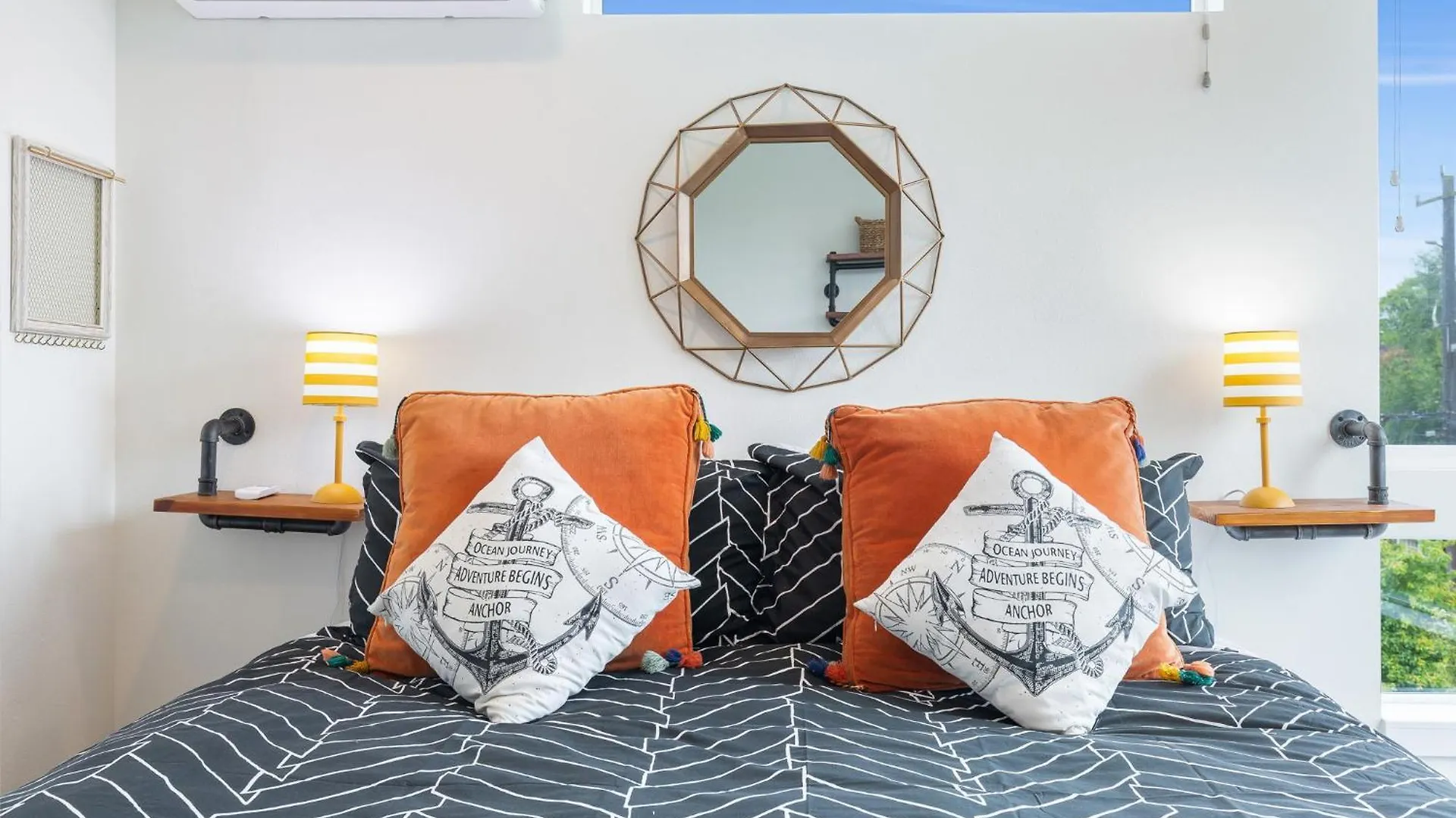 Holiday home Stylish Townhouse Near Seattle Attractions Villa