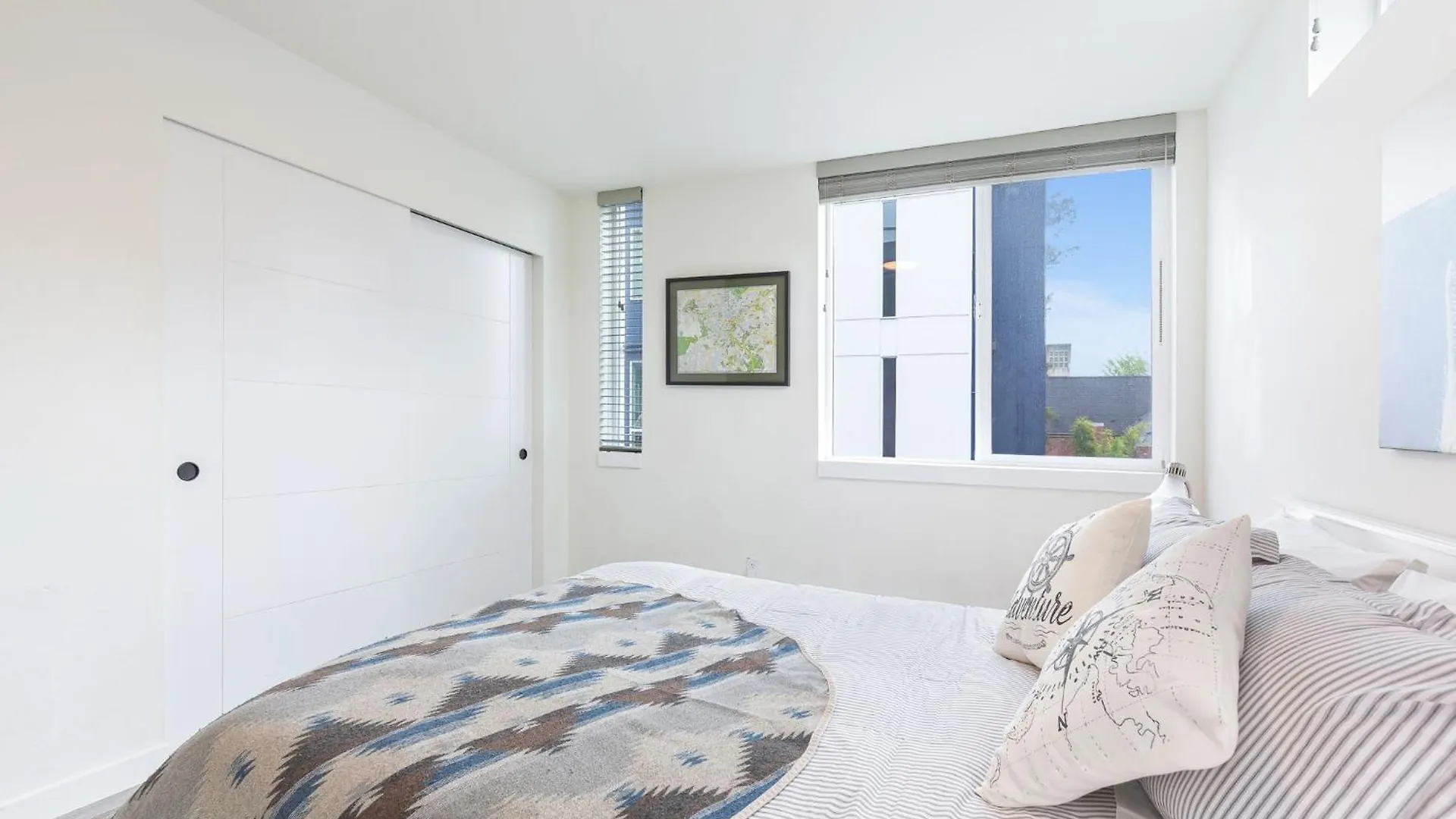 Дом отдыха Вилла Stylish Townhouse Near Seattle Attractions
