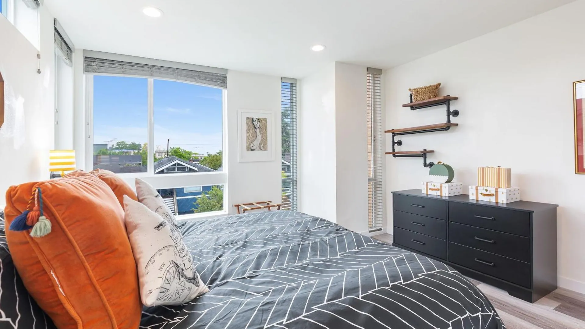 Вилла Stylish Townhouse Near Seattle Attractions 0*,